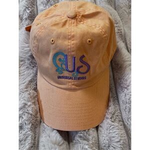Universal Studios peach embroidered ball cap ￼